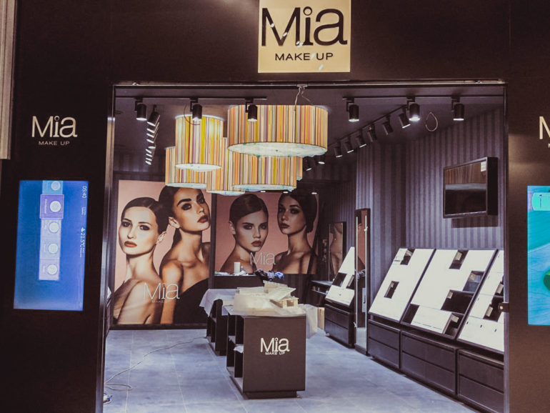 Allestimento punto vendita MIA Cosmetics (CC La Birreria)